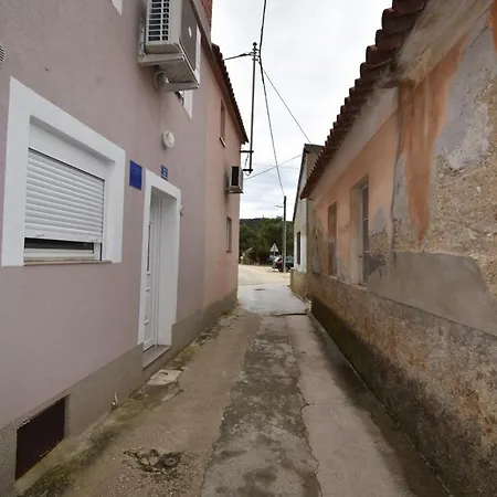 Beach House Hrgovic Casa vacanze