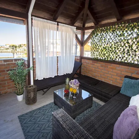 Beach House Hrgovic *