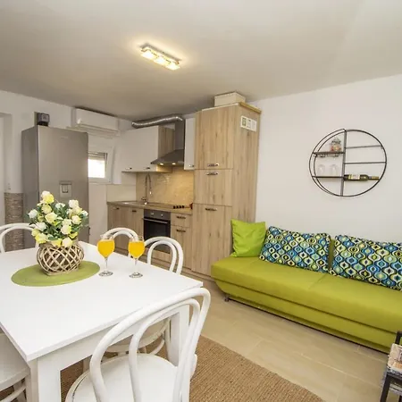 Nyaraló Beach House Hrgovic Preko