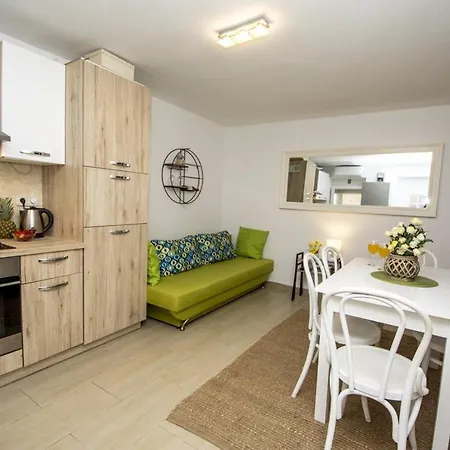 Beach House Hrgovic *